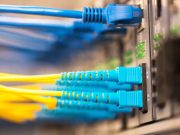 Wat is de it meemene brûkt optikaal ynfier/ útfierfinster foar fibre opties paniels